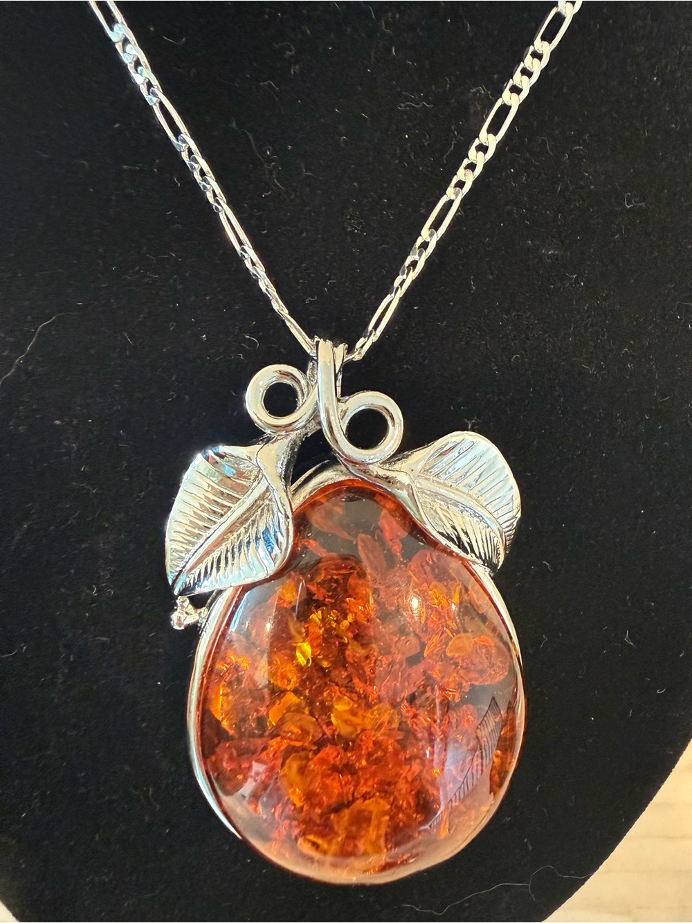 925 Sterling Chain with Amber Color Teardrop Leaf Pendant Necklace - Orange - Picture 2 of 5